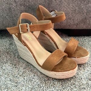 Women’s Open Toe Wedge Sandal Khaki